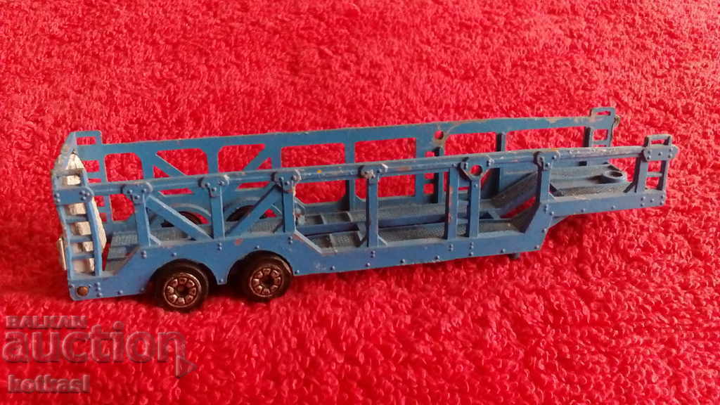 Livrarea Transportor de mașini de anvelope cu remorcă de camion din metal masiv