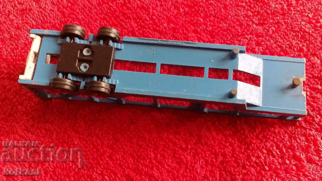 Massive metal truck trailer tire car transporter - 7 Massive metal truck trailer tire car transporter - 7