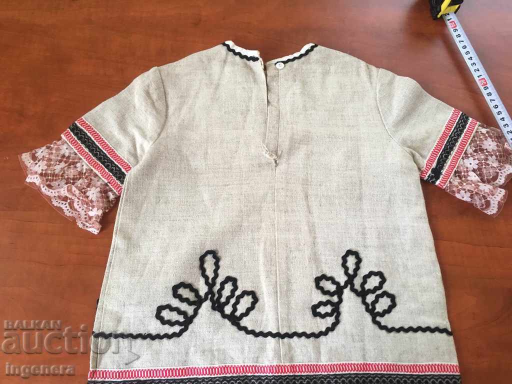 SHIRT TUNE MANUELY SHOOTS LEN GAITAN SANTAL LABEL with price 19.00 BGN | € 9.71 SHIRT TUNE MANUELY SHOOTS LEN GAITAN SANTAL LABEL with price 19.00 BGN | € 9.71