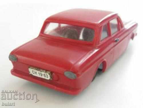 Доставка на СТАРА КОЛА FORD TAUNUS LEMEZ CAR TOY ИГРАЧКА Доставка на СТАРА КОЛА FORD TAUNUS LEMEZ CAR TOY ИГРАЧКА