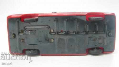 СТАРА КОЛА FORD TAUNUS LEMEZ CAR TOY ИГРАЧКА - 5 СТАРА КОЛА FORD TAUNUS LEMEZ CAR TOY ИГРАЧКА - 5