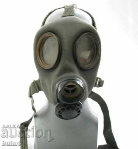 OLD GAS MASK WWII WW2 MARKED GAS MASK
