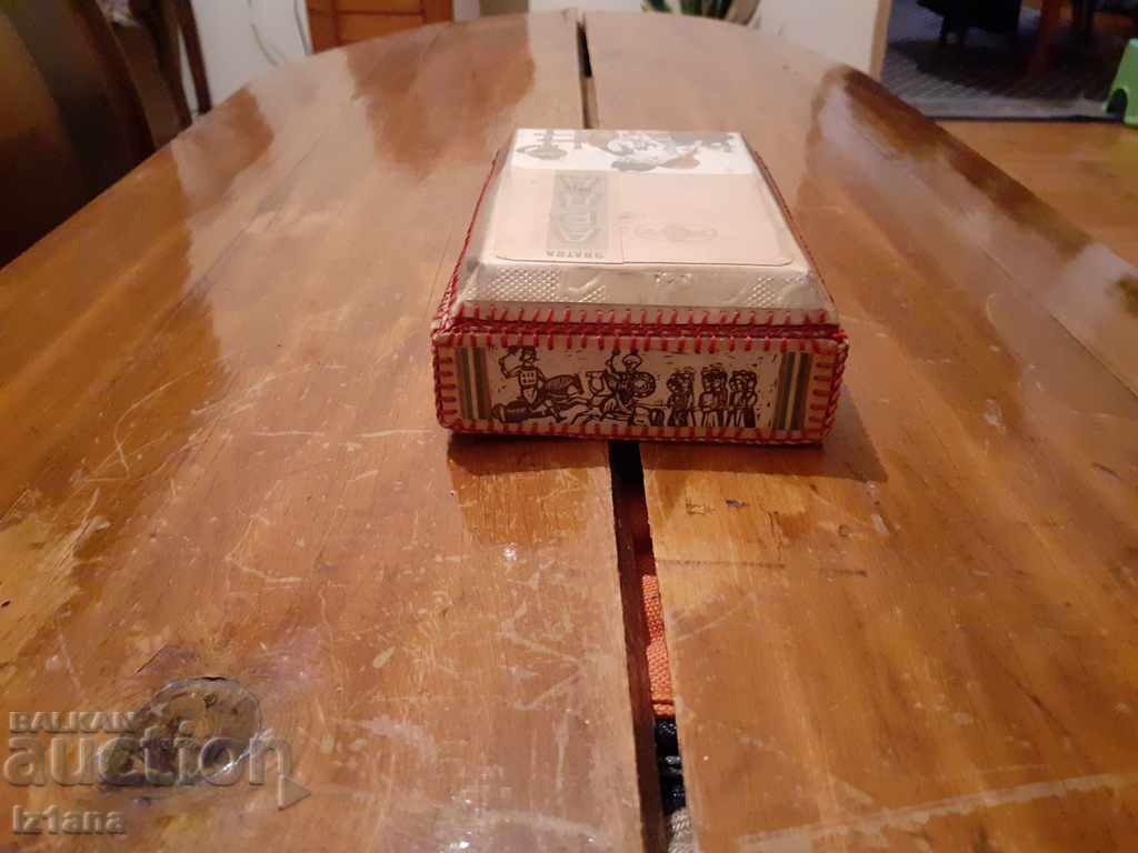 Delivery of Old cigarette box, tobacco case Delivery of Old cigarette box, tobacco case