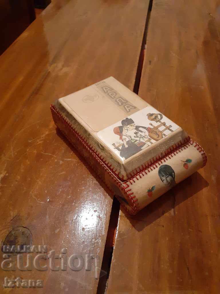 Old cigarette box, tobacco case Old cigarette box, tobacco case