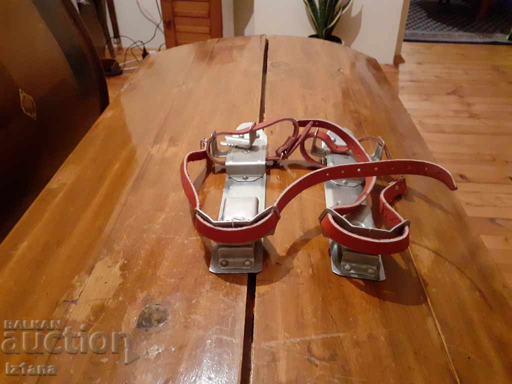 Auction Old Mini Skis Auction Old Mini Skis