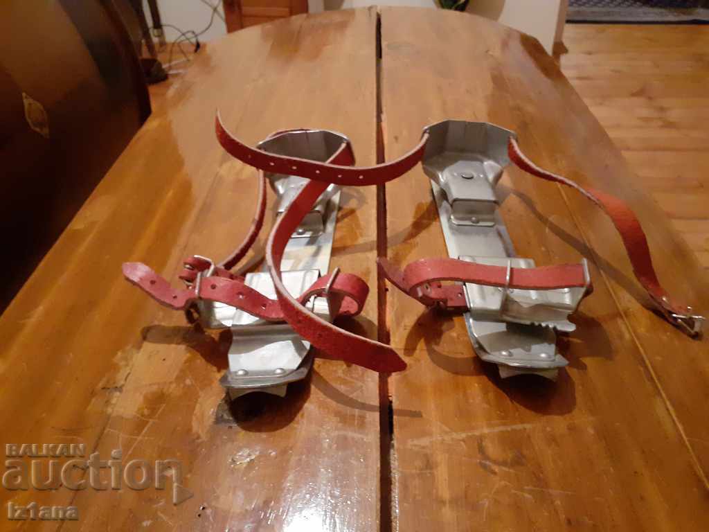 Old Mini Skis Old Mini Skis