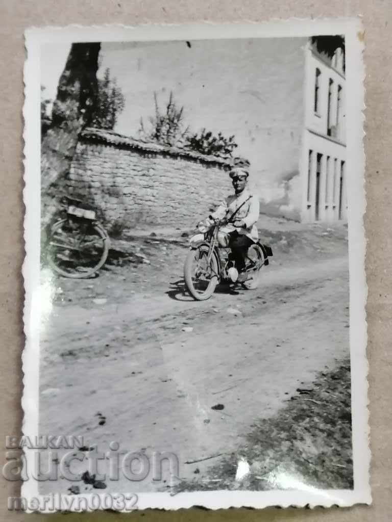 Photo paper photography 30's with price 15.00 BGN | € 7.67 Photo paper photography 30's with price 15.00 BGN | € 7.67