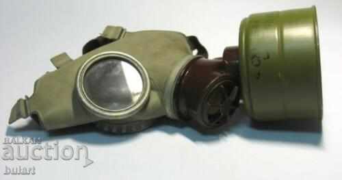 OLD GAS MASK IV / 23/1972 MARKED GAS MASK XL SIZE 3