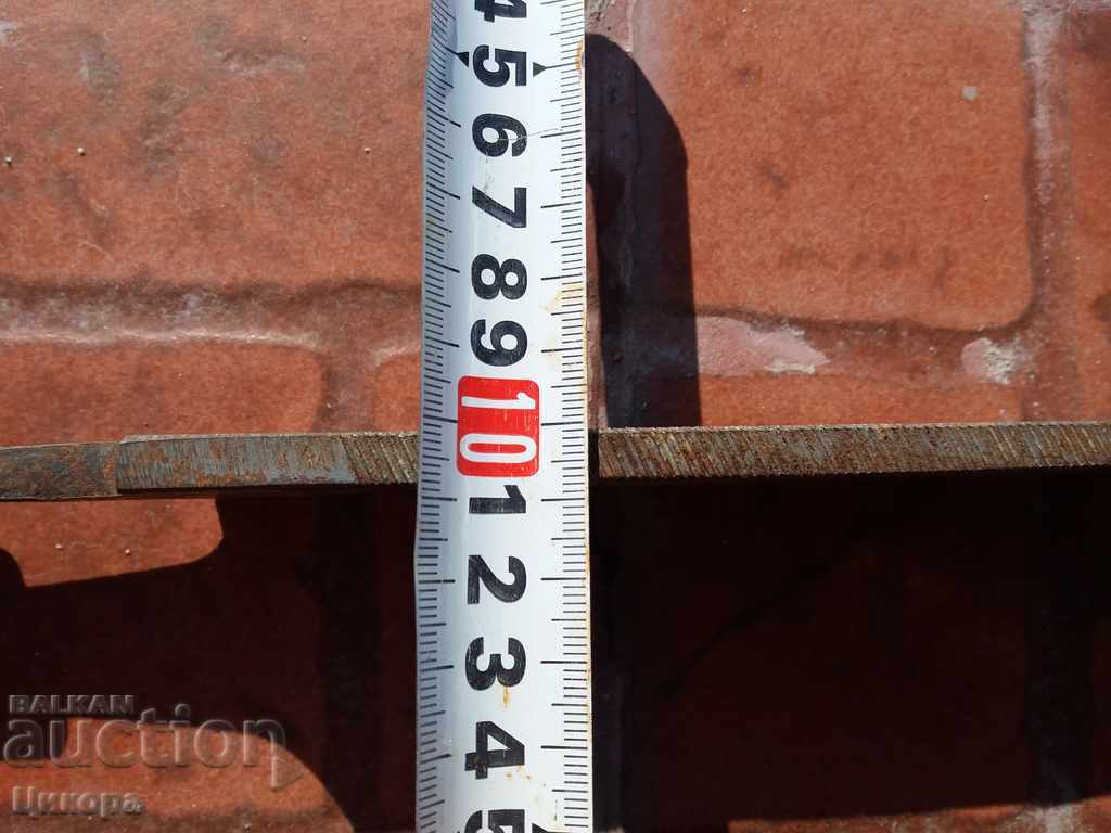 Auction A BIG OLD SAW Auction A BIG OLD SAW