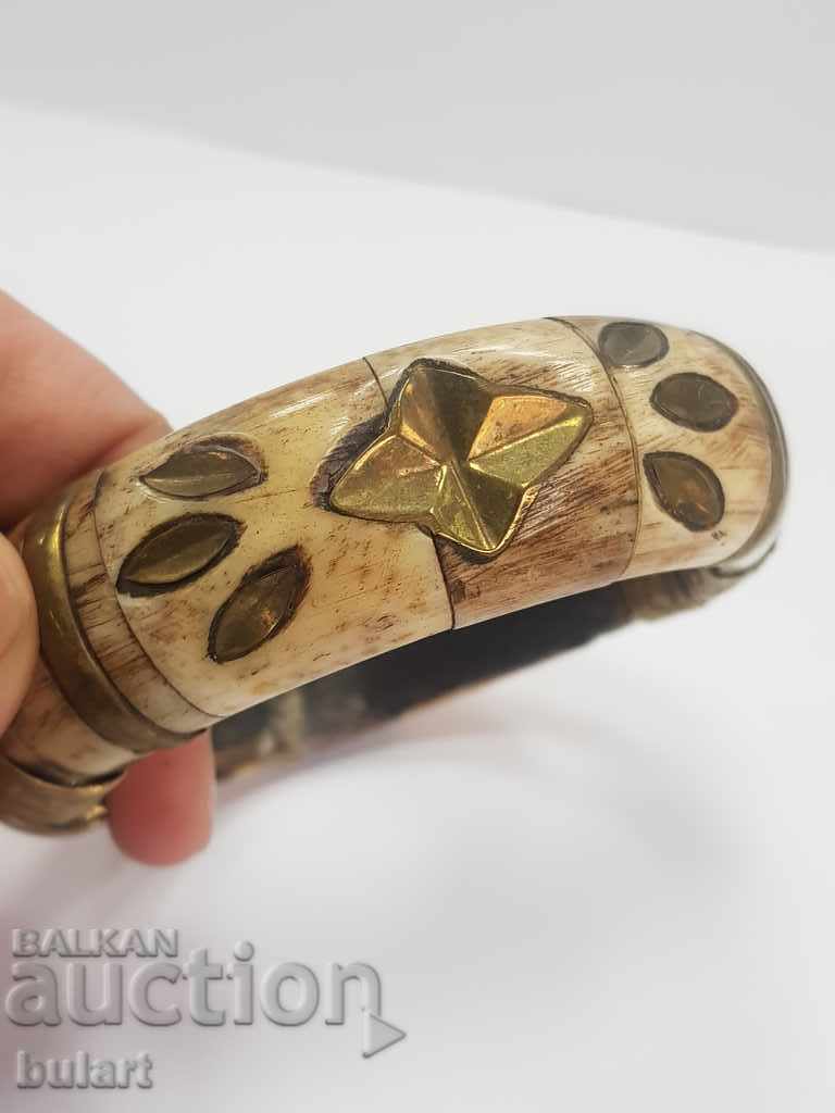 Delivery of Beautiful old bracelet with ornaments ornamented vintage bracelet Delivery of Beautiful old bracelet with ornaments ornamented vintage bracelet