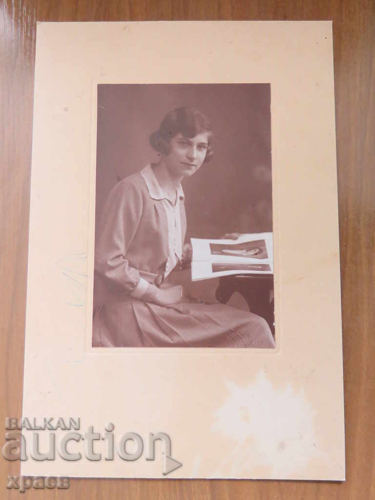 OLD PHOTO - CARDBOARD - LARGE - 0408 with price 19.99 BGN | € 10.22 OLD PHOTO - CARDBOARD - LARGE - 0408 with price 19.99 BGN | € 10.22