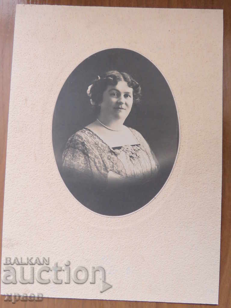 OLD PHOTO - CARDBOARD - LARGE - 0409 with price 17.99 BGN | € 9.20 OLD PHOTO - CARDBOARD - LARGE - 0409 with price 17.99 BGN | € 9.20