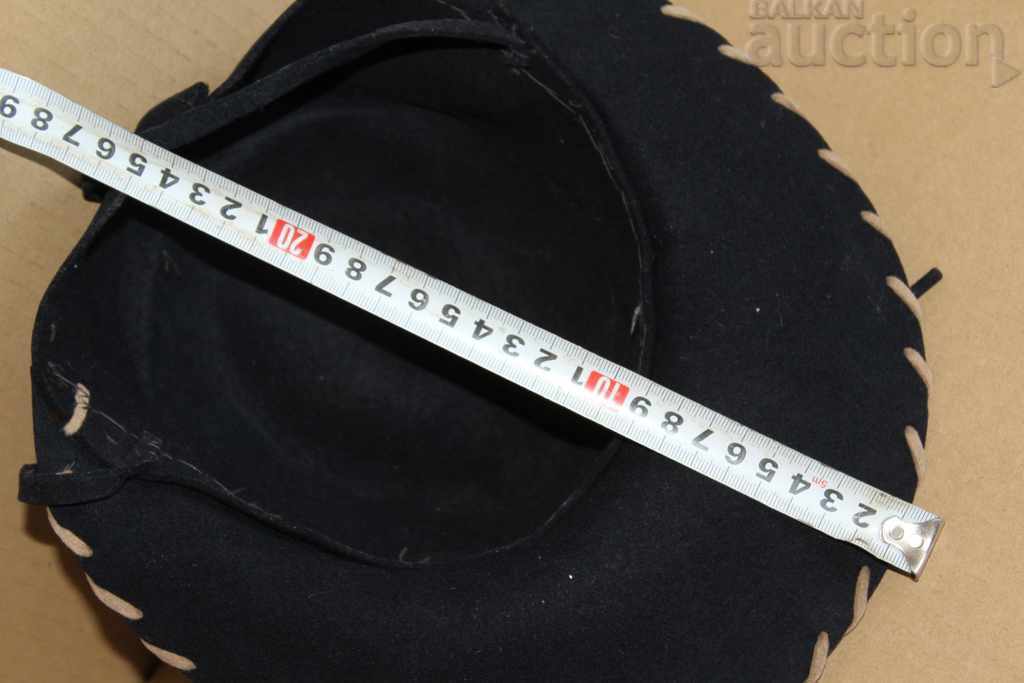 ANUL 1930 CAPACĂ DE FEMEI LA - 5