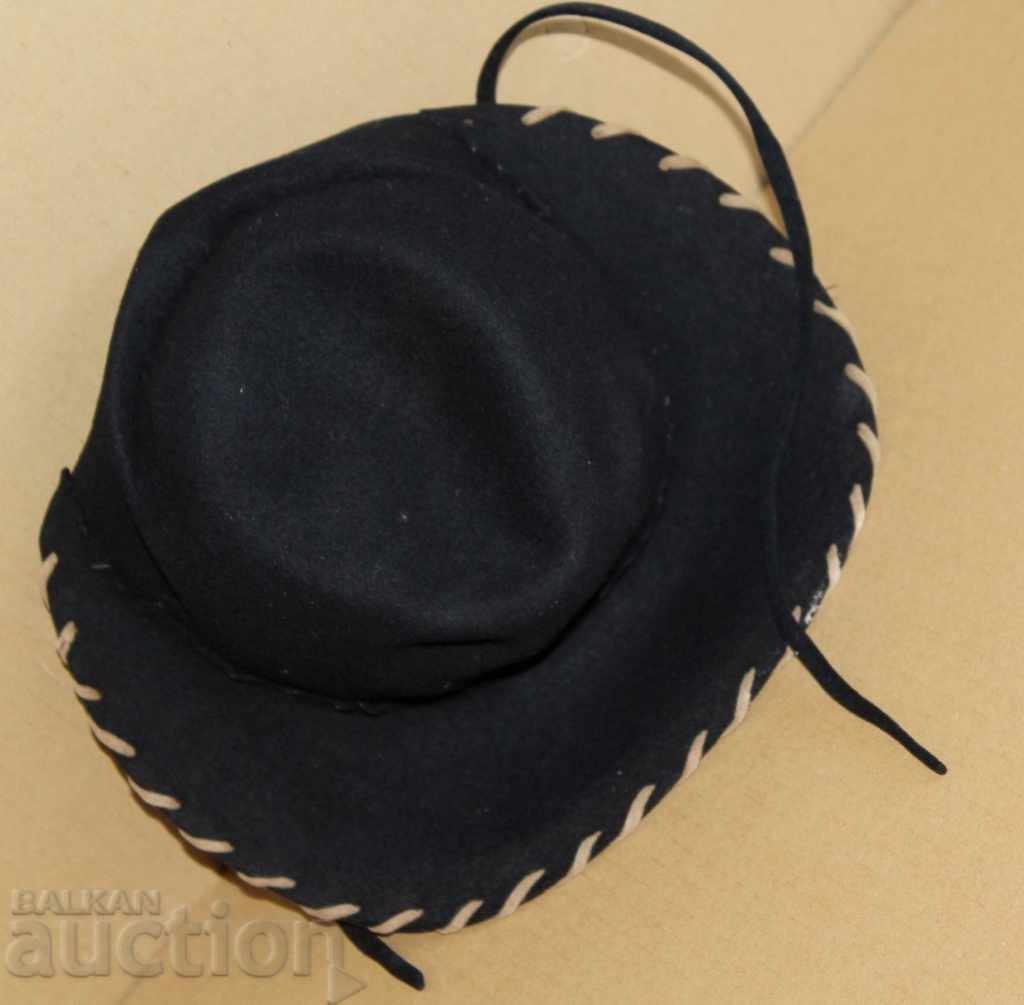 ANUL 1930 CAPACĂ DE FEMEI LA - 6