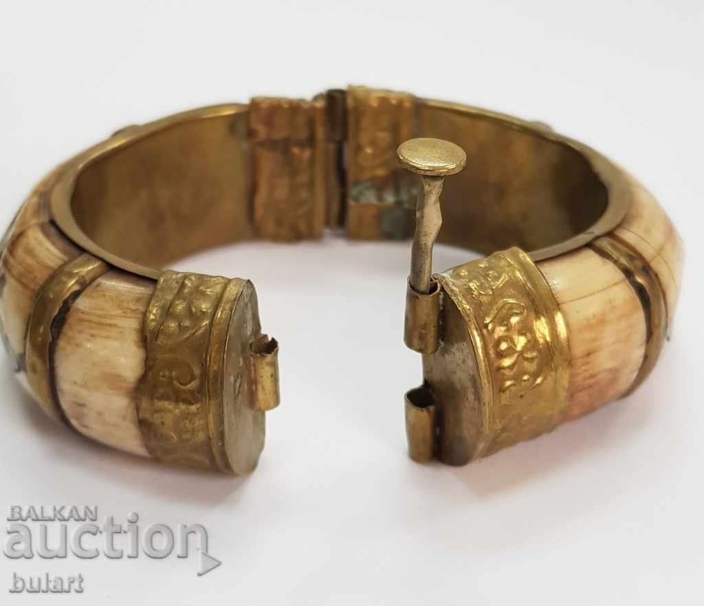Auction  Beautiful old bracelet with ornaments ornamented vintage bracelet