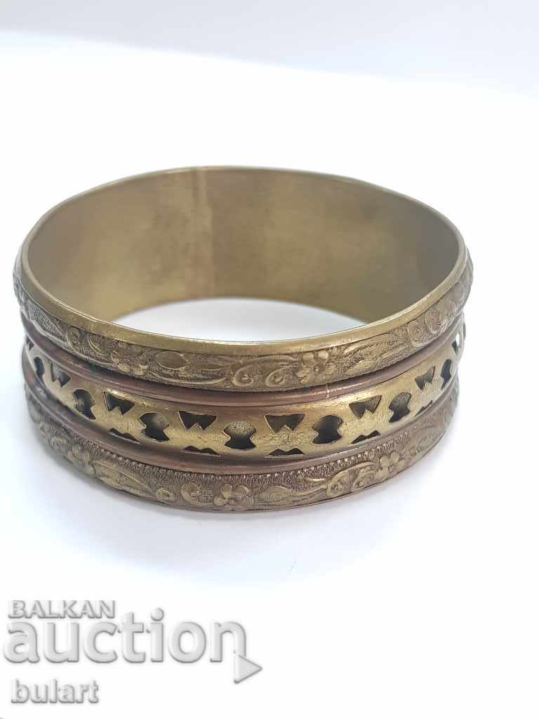 Old bracelet ornament with vintage bracelet ornaments with price 60.00 BGN | € 30.68