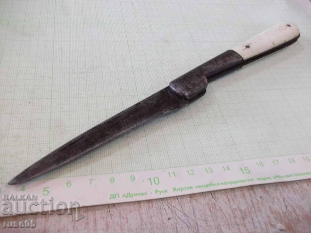 Delivery of Folding knife "59 SAUVAGNAT GARANTI" with bone sores Delivery of Folding knife "59 SAUVAGNAT GARANTI" with bone sores