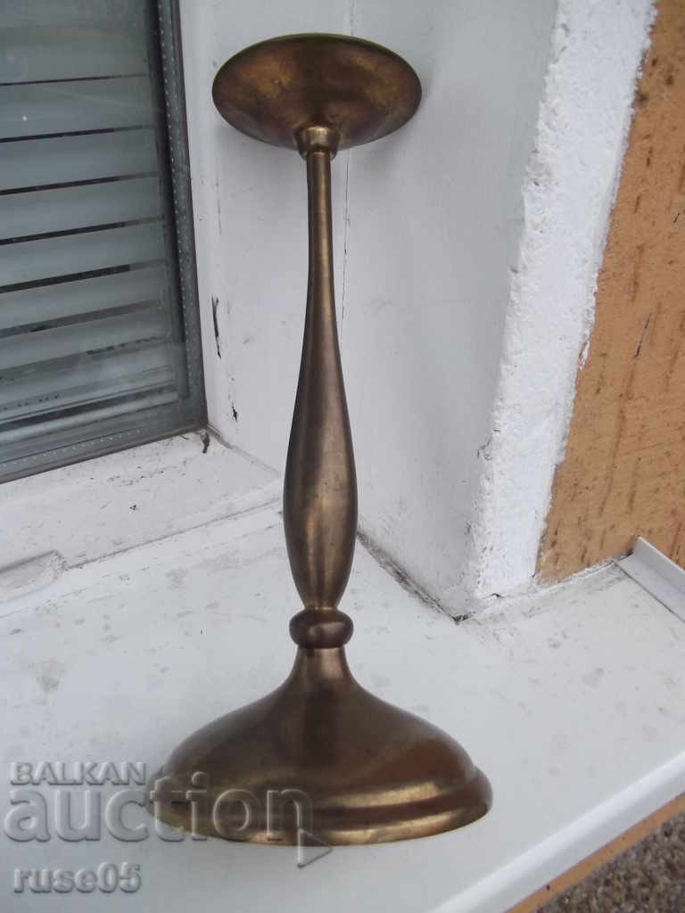 Candlestick for one bronze candle - 946 g. - 7 Candlestick for one bronze candle - 946 g. - 7