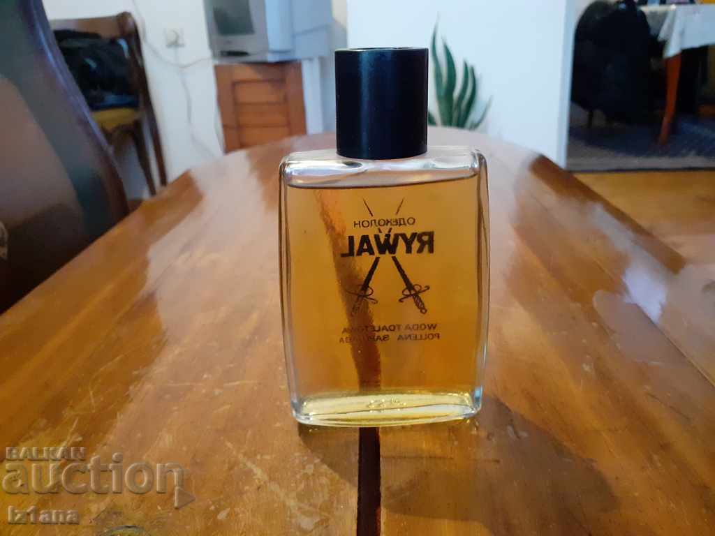 Livrarea Apă de colonie veche RYWAL