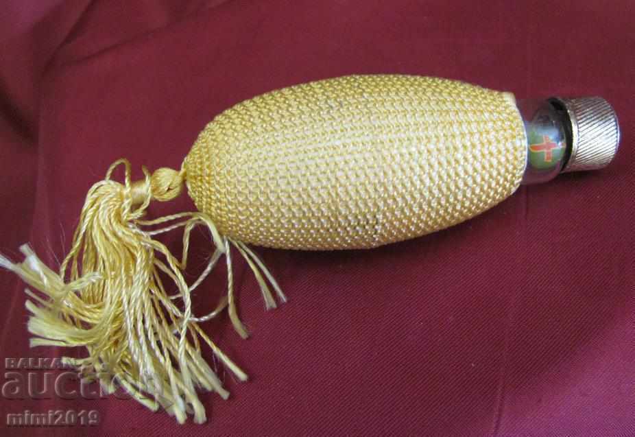 Auction  19th century Medical Glass Bottle Bottle Inhaler with pump