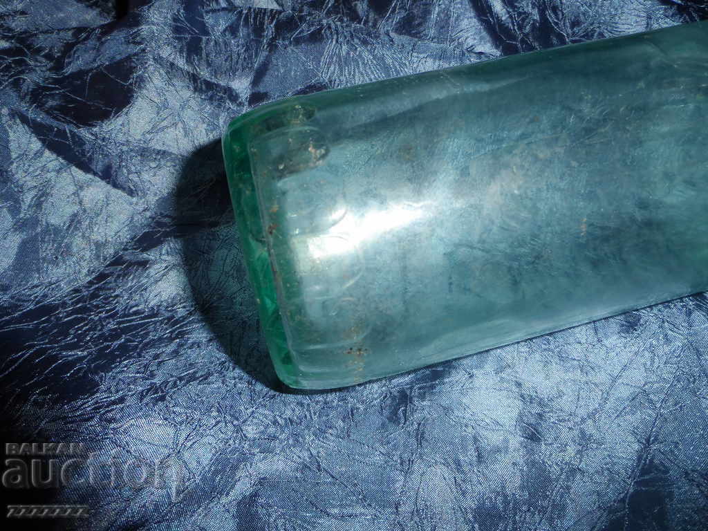 Delivery of old glass bottle Delivery of old glass bottle