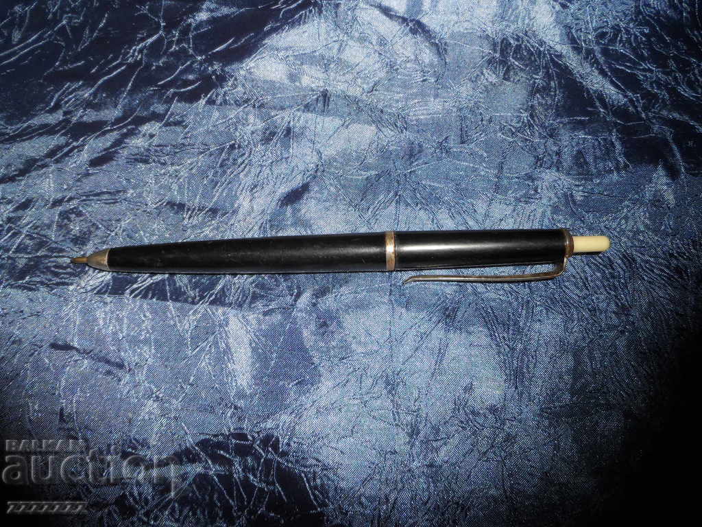 old pen - 1 with price 10.00 BGN | € 5.11 old pen - 1 with price 10.00 BGN | € 5.11