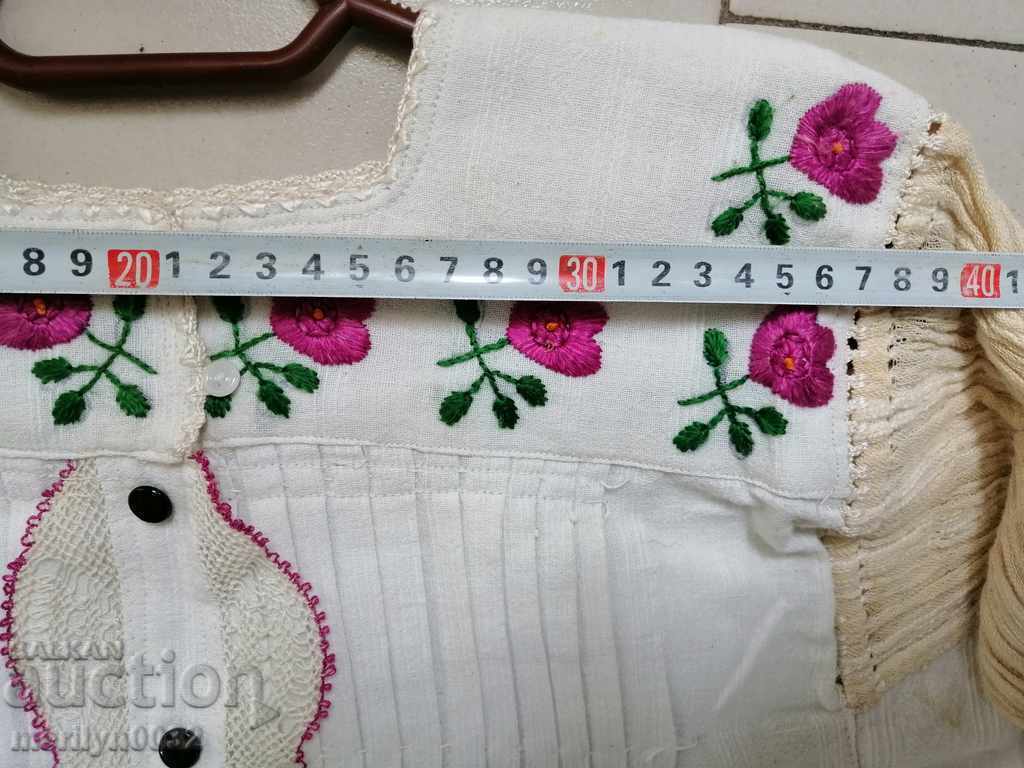 Embroidered shirt wear embroidery lace with price € 127.07 | 248.53 BGN Embroidered shirt wear embroidery lace with price € 127.07 | 248.53 BGN