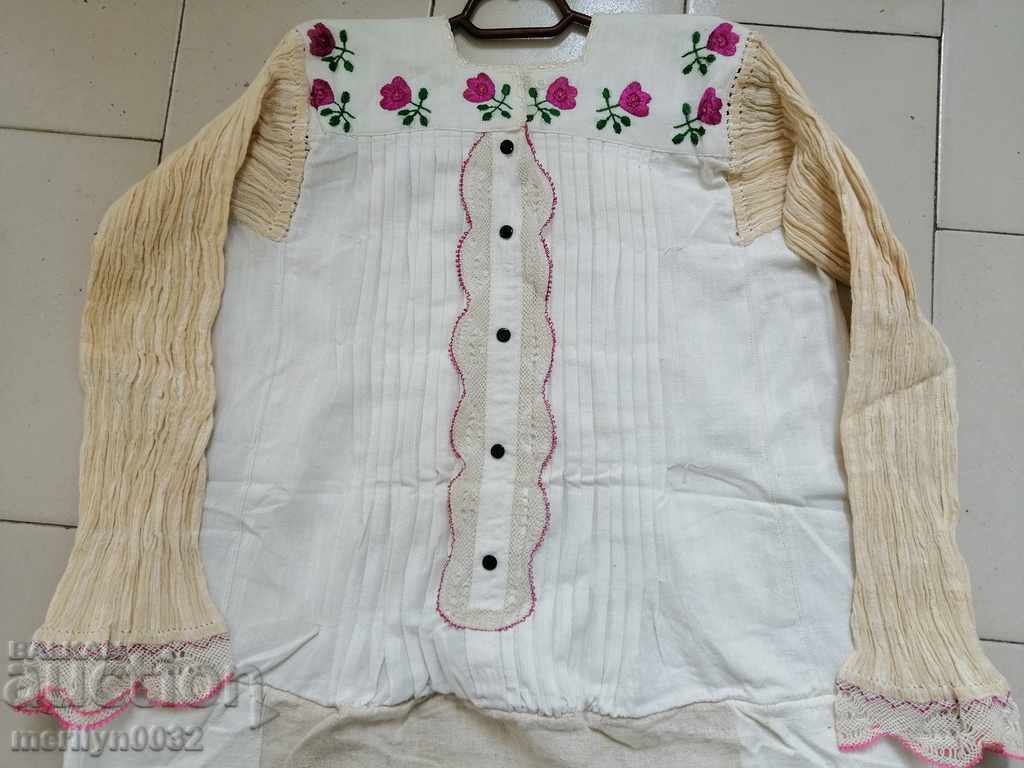 Delivery of Embroidered shirt wear embroidery lace Delivery of Embroidered shirt wear embroidery lace