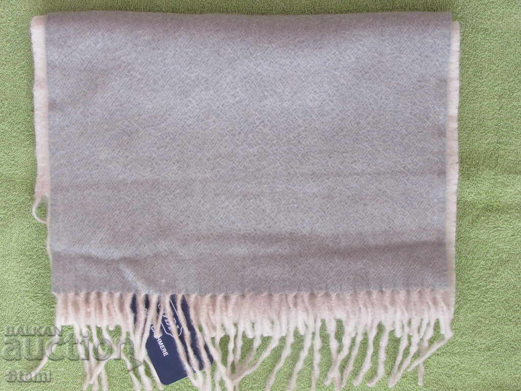 Auction  New cashmere scarf milky white and gray GOBI, Mongolia