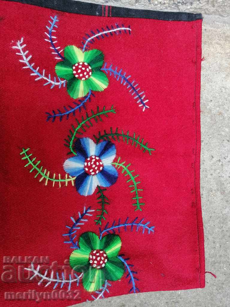 An old woven embroidered pillow case for an almond pillow with price 51.00 BGN | € 26.08 An old woven embroidered pillow case for an almond pillow with price 51.00 BGN | € 26.08