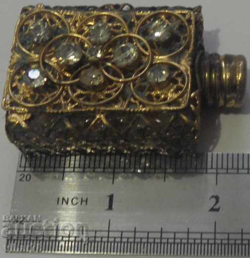 Old small unopened perfume bottle with price € 49.99 | 97.77 BGN Old small unopened perfume bottle with price € 49.99 | 97.77 BGN