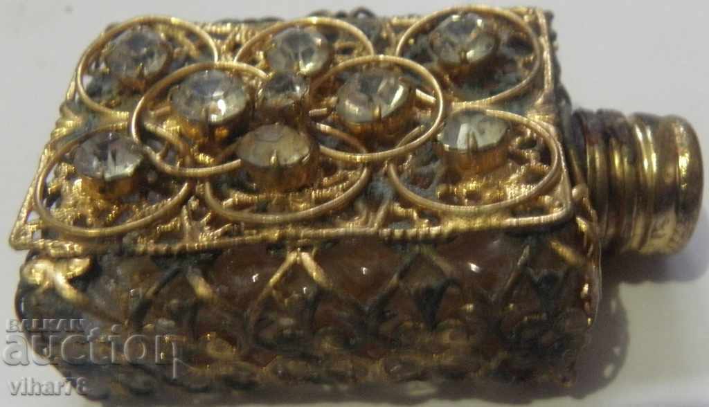 Old small unopened perfume bottle Old small unopened perfume bottle