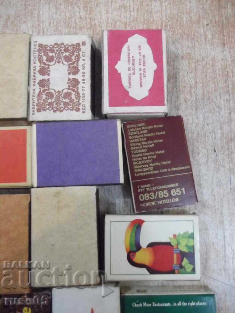 Auction Lot of 32 pcs. matches Auction Lot of 32 pcs. matches