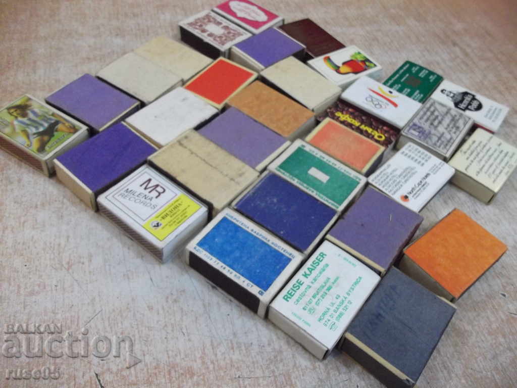 Lot of 32 pcs. matches - 7 Lot of 32 pcs. matches - 7