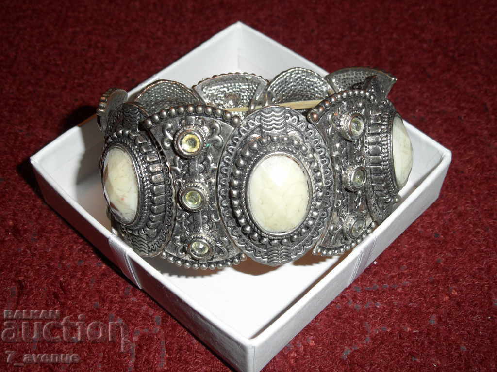 Bracelet with white stones - 5 Bracelet with white stones - 5