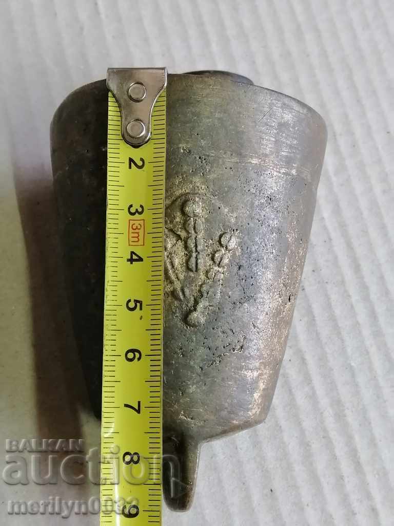 Delivery of Old revival chan, clapper, bell, bell, tumbler Delivery of Old revival chan, clapper, bell, bell, tumbler