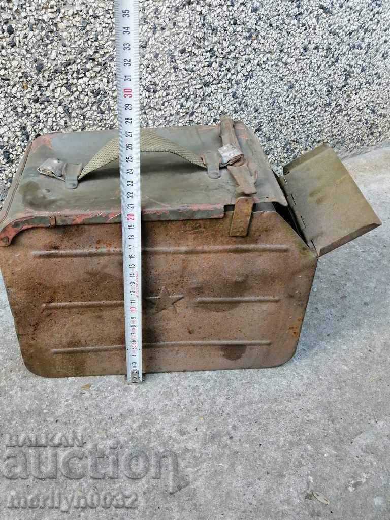 Δημοπρασία Μεταλλικό κουτί, φυσίγγιο για πολυβόλο Vladimirov Δημοπρασία Μεταλλικό κουτί, φυσίγγιο για πολυβόλο Vladimirov