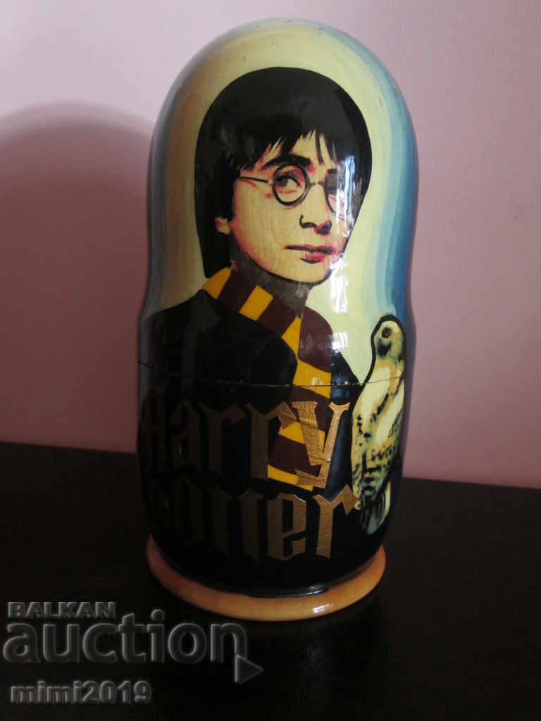HARRY POTTER wooden dollop, hand painted, 18cm.