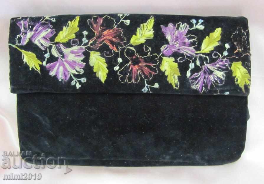 Auction Old Handbag, Clutch hand embroidery Auction Old Handbag, Clutch hand embroidery