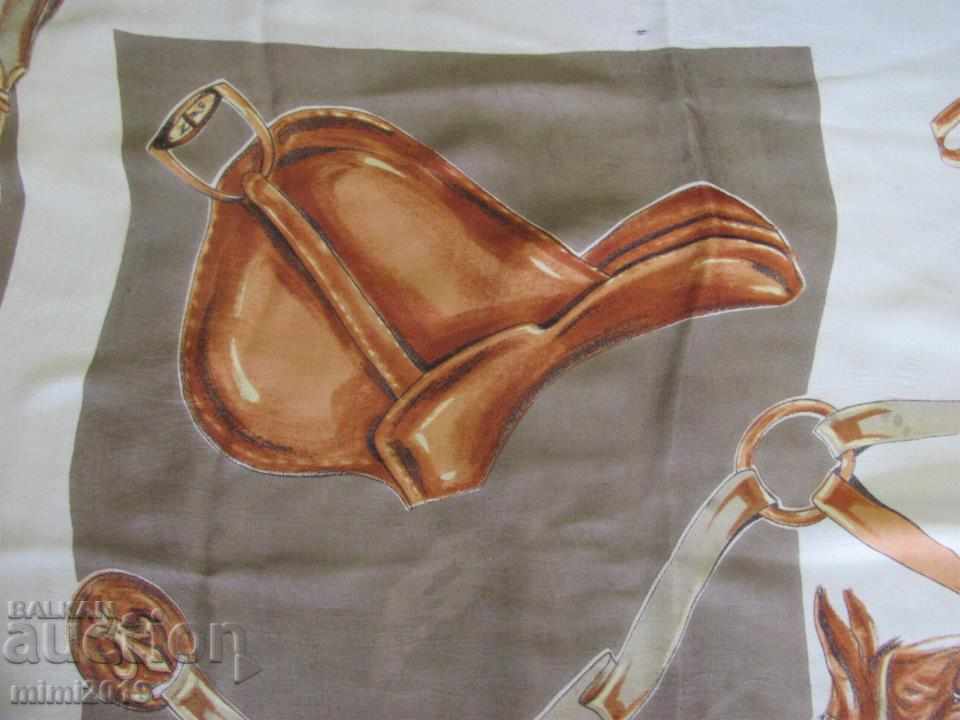 Delivery of Old 2 Pieces Ladies Silk Scarves Delivery of Old 2 Pieces Ladies Silk Scarves