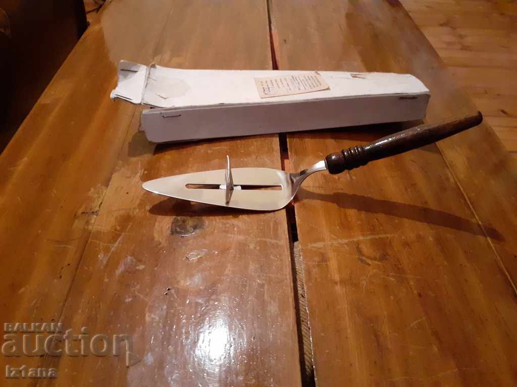 Δημοπρασία Παλιά φτυάρι τούρτας Δημοπρασία Παλιά φτυάρι τούρτας