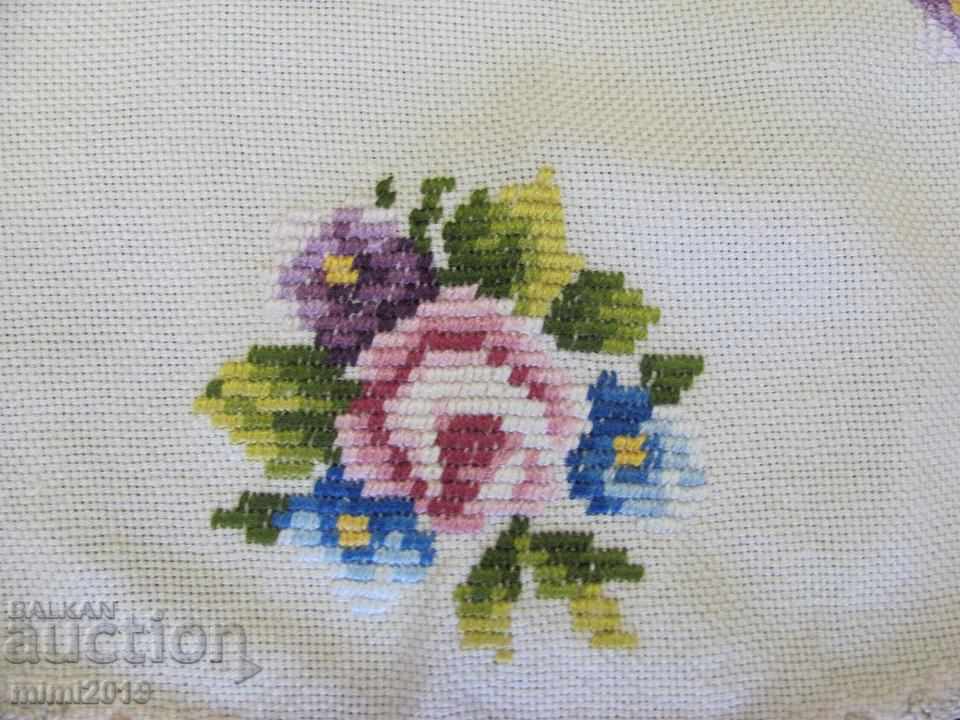 Old Hand Embroidery 2 Pieces Tablecloths, Box - 5 Old Hand Embroidery 2 Pieces Tablecloths, Box - 5