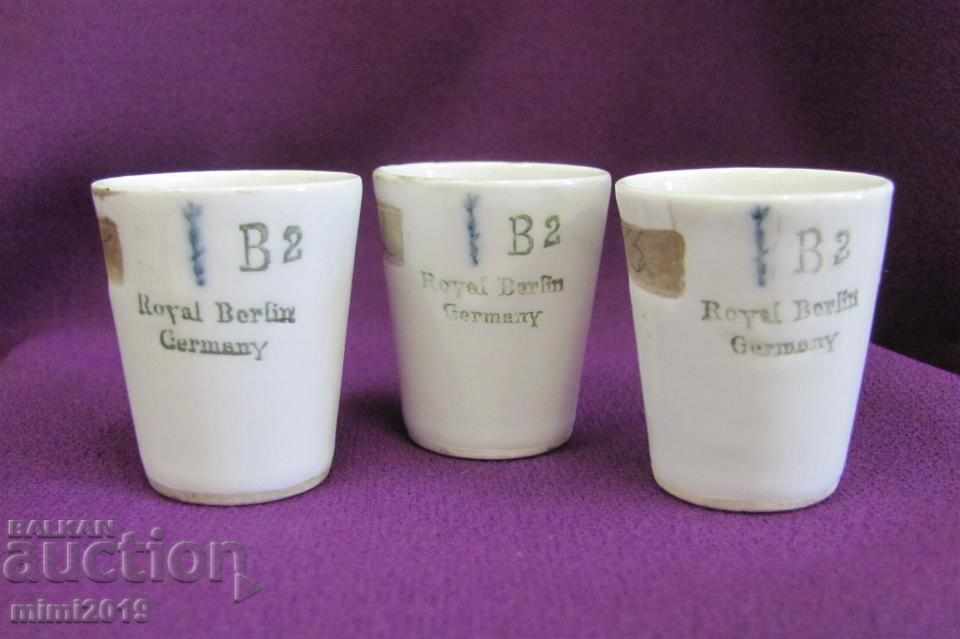 Delivery of 19th Century Porcelain Medical Cups 3 pcs. Germany Delivery of 19th Century Porcelain Medical Cups 3 pcs. Germany