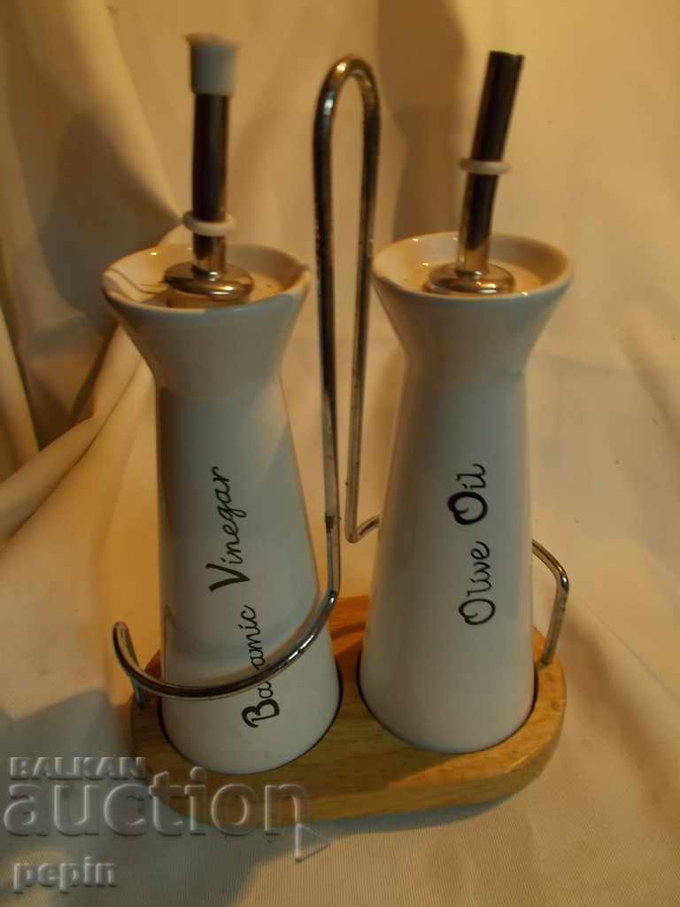 Комплект оцетник и оливерник с цена 7.00 лв. | € 3.58 Комплект оцетник и оливерник с цена 7.00 лв. | € 3.58