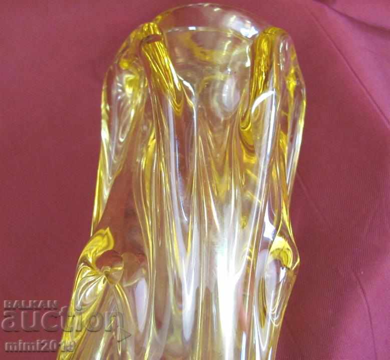 Delivery of Old Art Deco Crystal Vase handmade Delivery of Old Art Deco Crystal Vase handmade