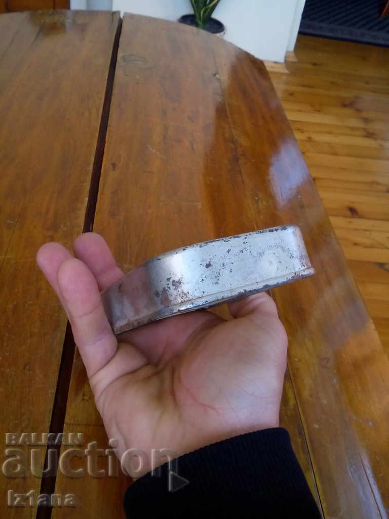 Old can of Sardinia - 5