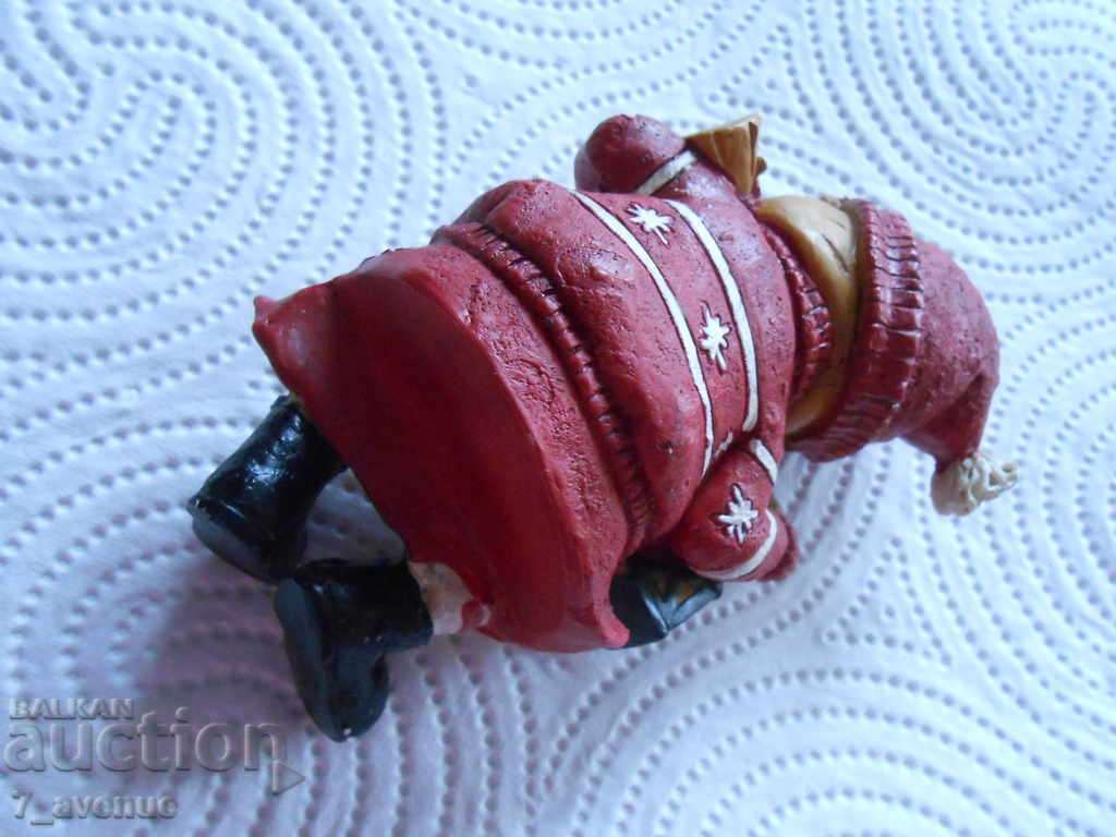 A little cute figure - a sitting girl - 7 A little cute figure - a sitting girl - 7