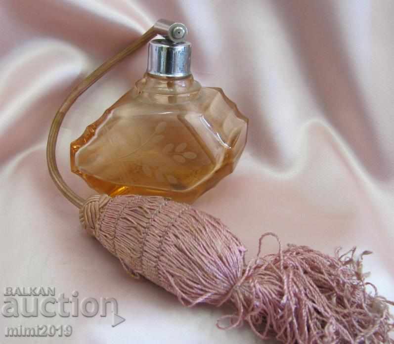 Auction 30s Art Deco Crystal Glass Bottles for Perfume Bohemia Auction 30s Art Deco Crystal Glass Bottles for Perfume Bohemia