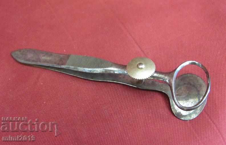 Delivery of 19th Century Medical tonsillectomy COLLIN Delivery of 19th Century Medical tonsillectomy COLLIN