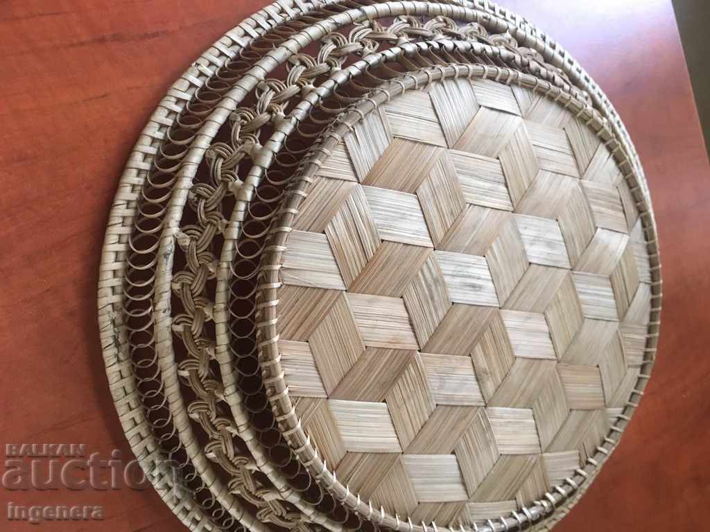 Auction FRUITIER PLATE PANER RATAN BIG AND HEALTHY Auction FRUITIER PLATE PANER RATAN BIG AND HEALTHY